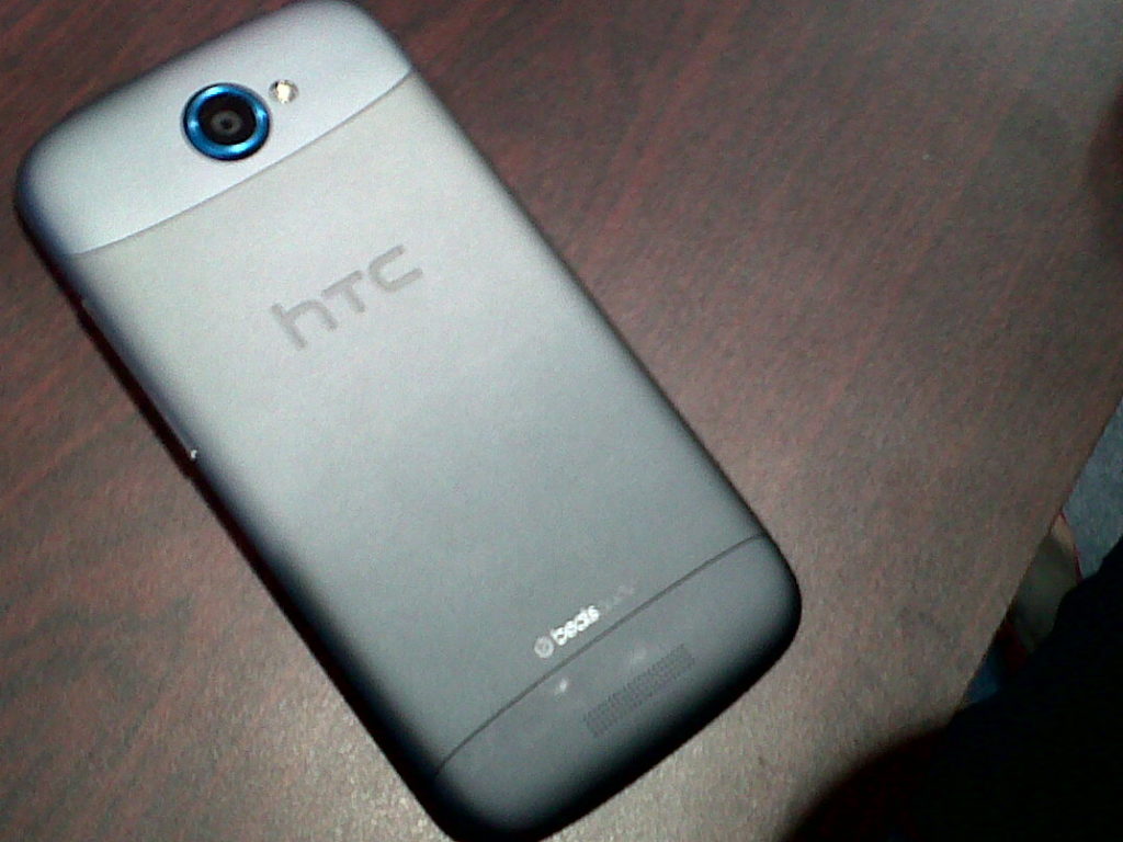 HTC One S Pics