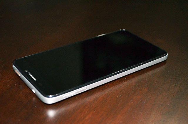 Alcatel One Touch Idol Screen Off