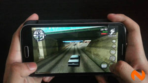 Gaming on phablet OPlus Fab Elite