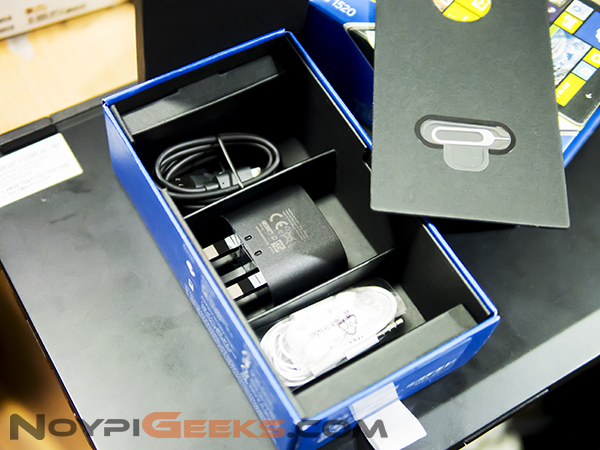 Nokia Lumia Charger, USB cable