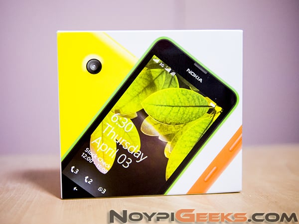 Nokia Lumia 630 Box