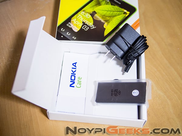 Lumia-630-Accessories-Charger