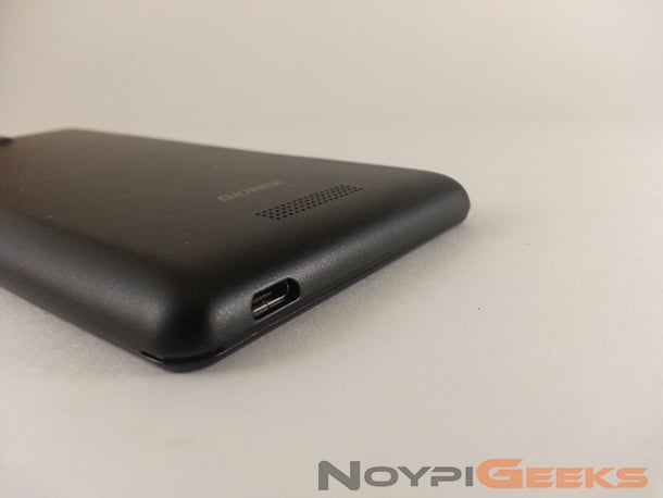 Gionee Pioneer P4 (1)
