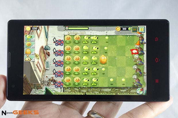 Plants vs Zombies 2