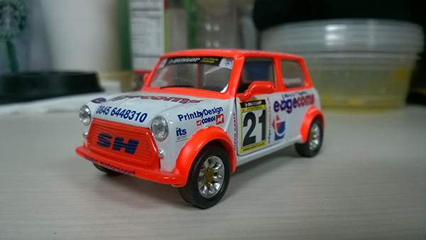 Indoors, Lumia 730