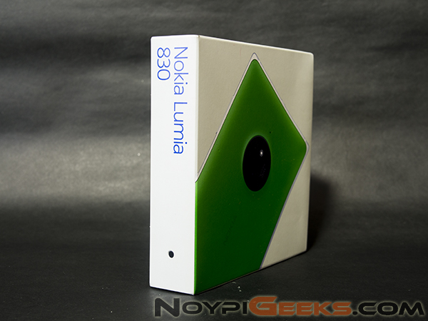 Nokia Lumia 830 Package
