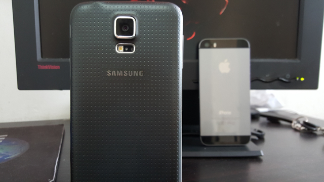 Samsung Galaxy S6 Edge Review-1