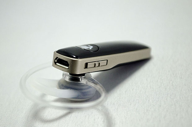 Power switch, Micro USB port