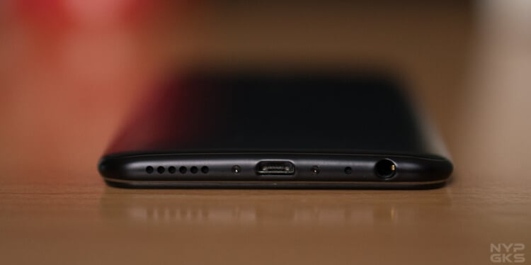 Vivo V7 microUSB not USB Type-C