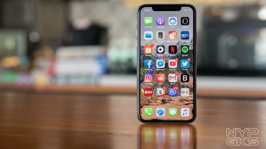 iPhone X — NoypiGeeks