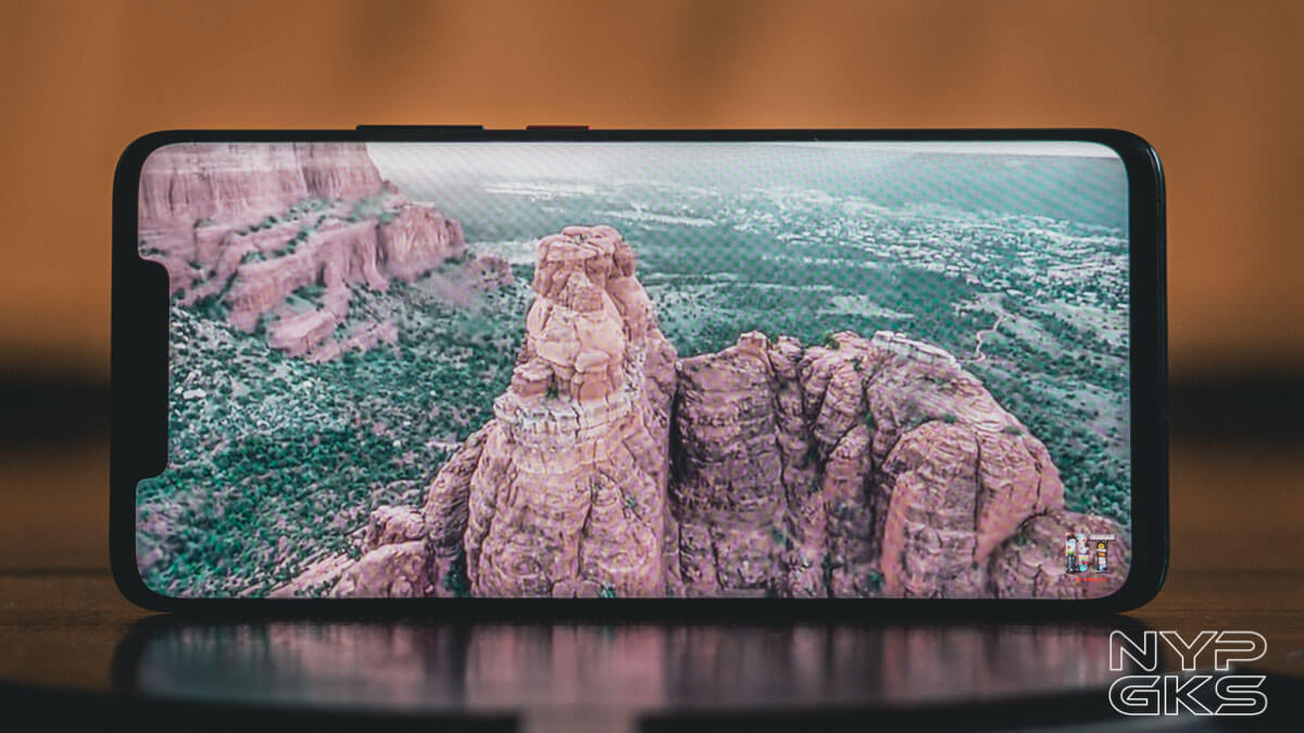 Huawei-Mate-20-Pro-display