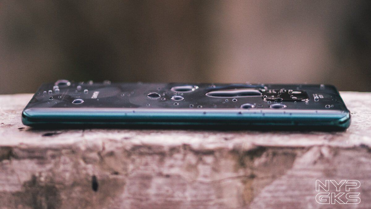 Huawei-Mate-20-Pro-waterproof
