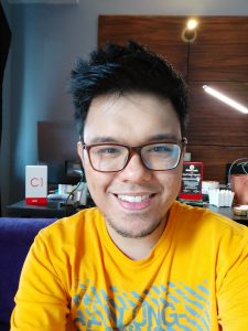 Samsung-Galaxy-A9-2018-Selfie