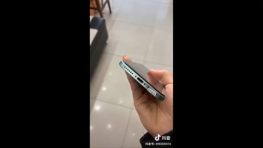 iPhone-9-leaked-hands-on-video-5935