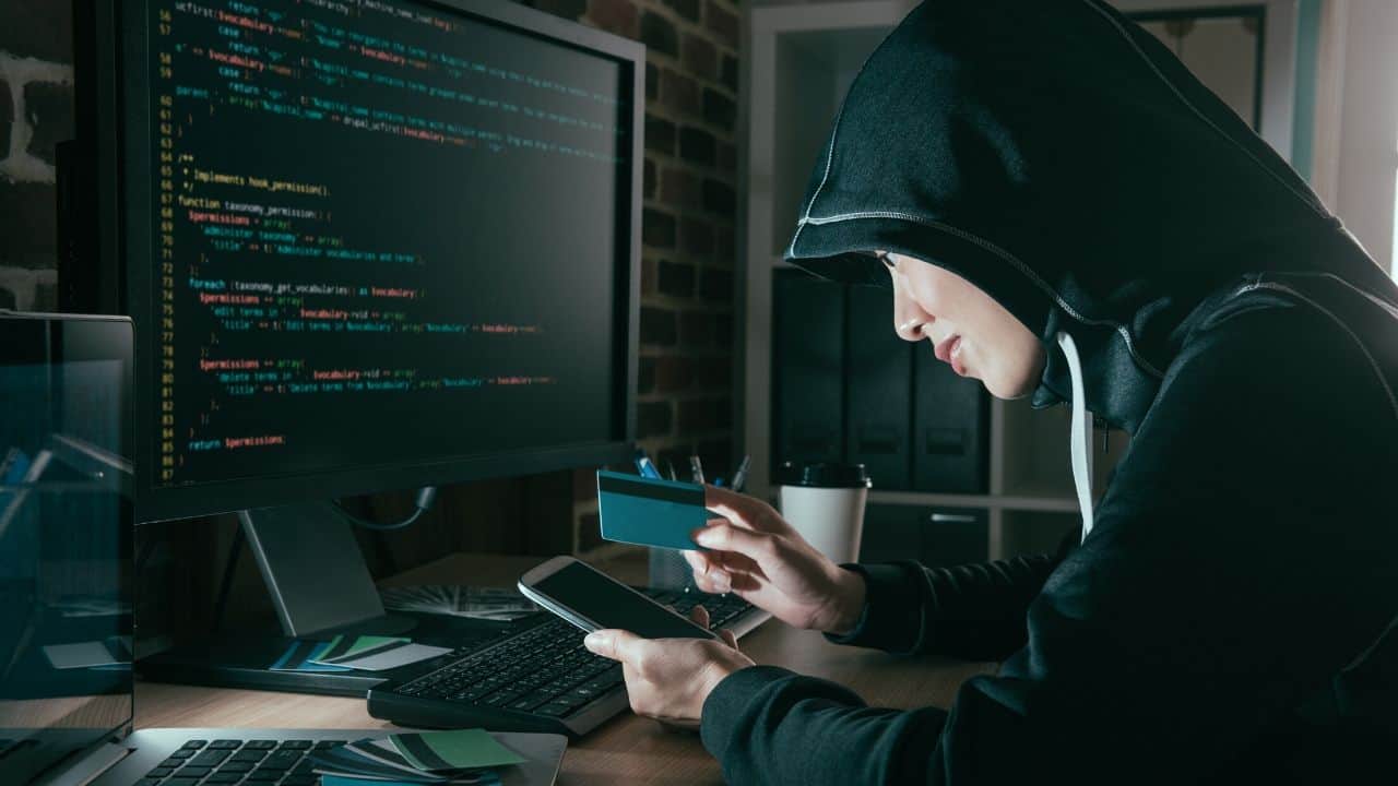 Computer-phone-hacker