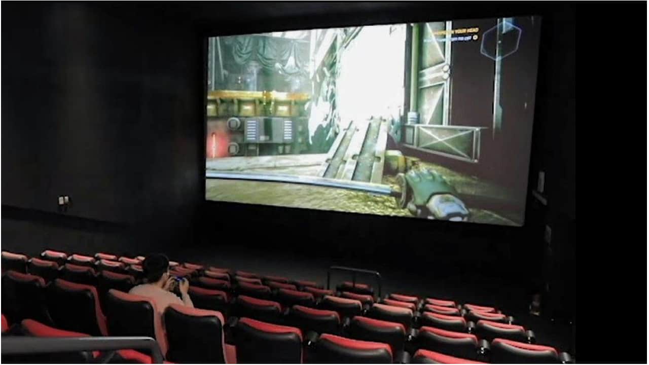 Cinemas-leasing-big-screens-gamers