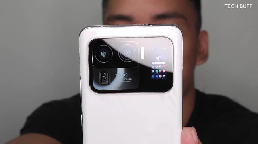 xiaomi-mi-11-ultra-rear-facing-display-showcased-flesh-noypigeeks-5136