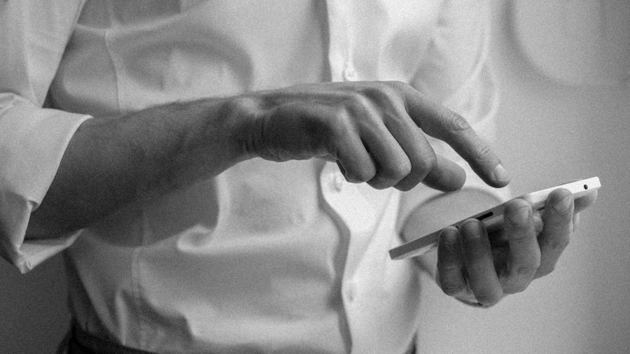 encrypted-phone-sky-global-shuts-down-selling-drug-traffickers-noypigeeks