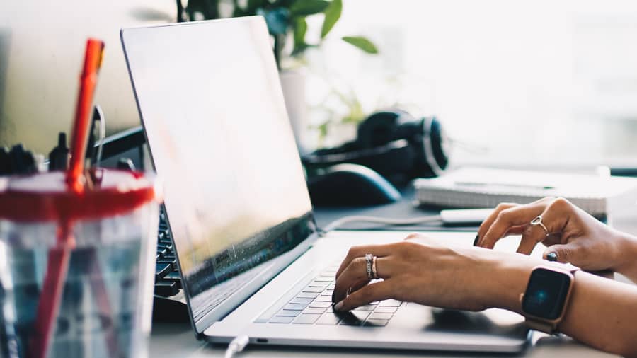 filipinos-seven-hours-average-pay-internet-bill-noypigeeks-5137