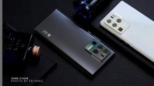 ZTE-Axon-30-Ultra-NoypiGeeks