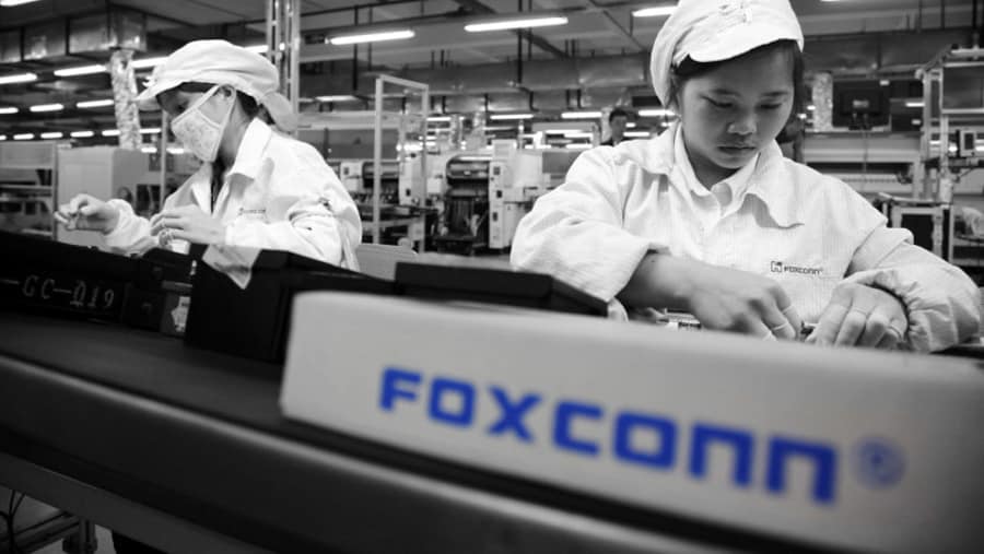 apple-supplier-foxconn-component-shortages-2022-noypigeeks