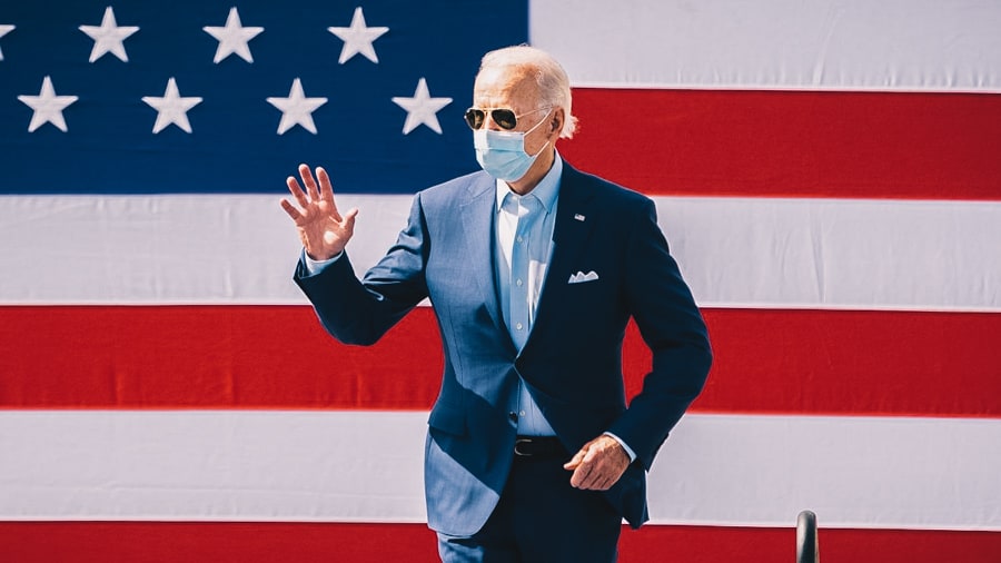 us-president-bans-investments-chinese-companies-huawei-58-others-noypigeeks