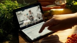 Microsoft-Surface-Duo-2-NoypiGeeks
