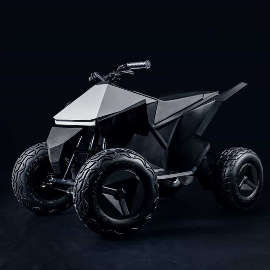 Tesla-Cyberquad-for-Kids-NoypiGeeks-5300
