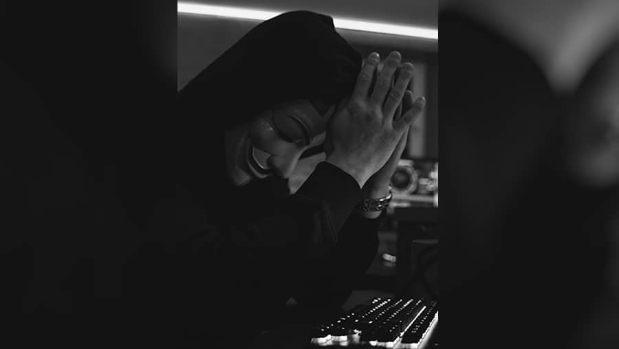 cyberspies-accidentally-infected-own-system-exposing-operations-noypigeeks