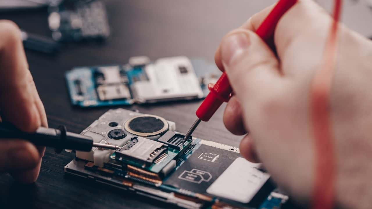 Broken-phone-repair
