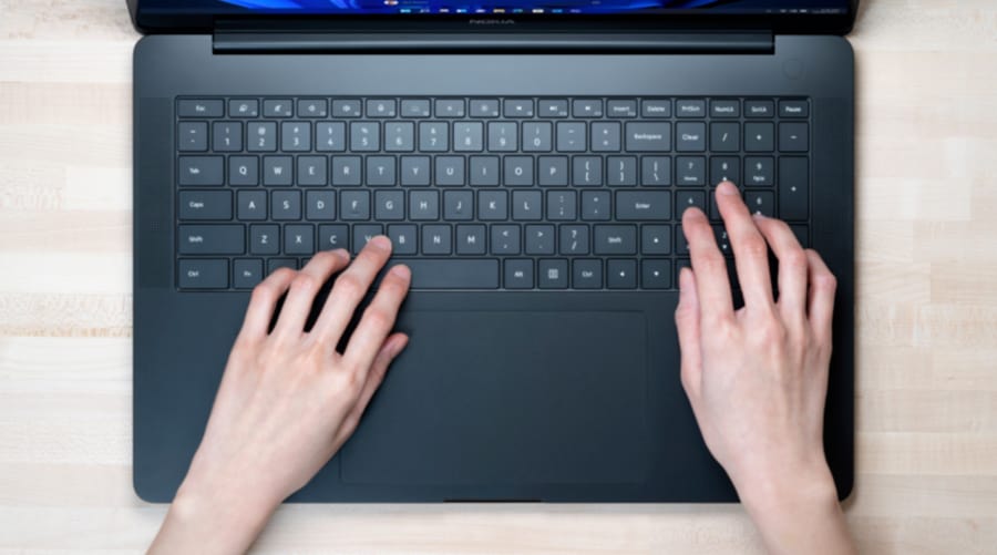 Nokia-PureBook-Pro-17-NoypiGeeks-5813