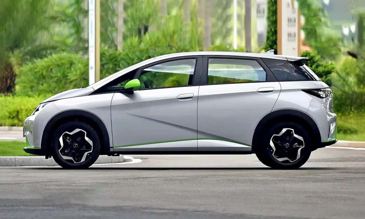 BYD-Dolphin-2022-NoypiGeeks