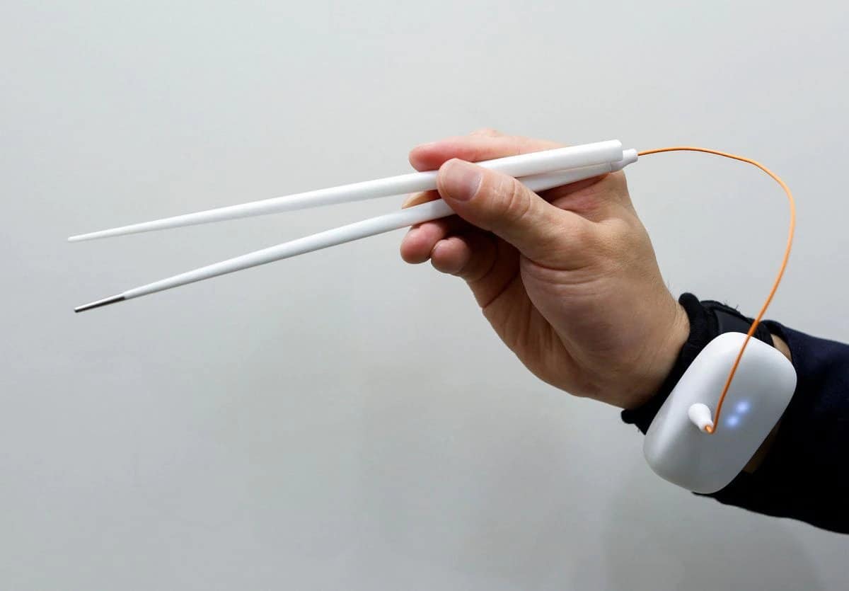 Electric-chopsticks-Japan