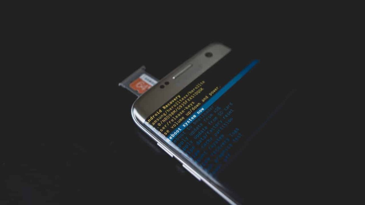 Google-removes-android-apps-harvested-precise-location-NoypiGeeks-5830