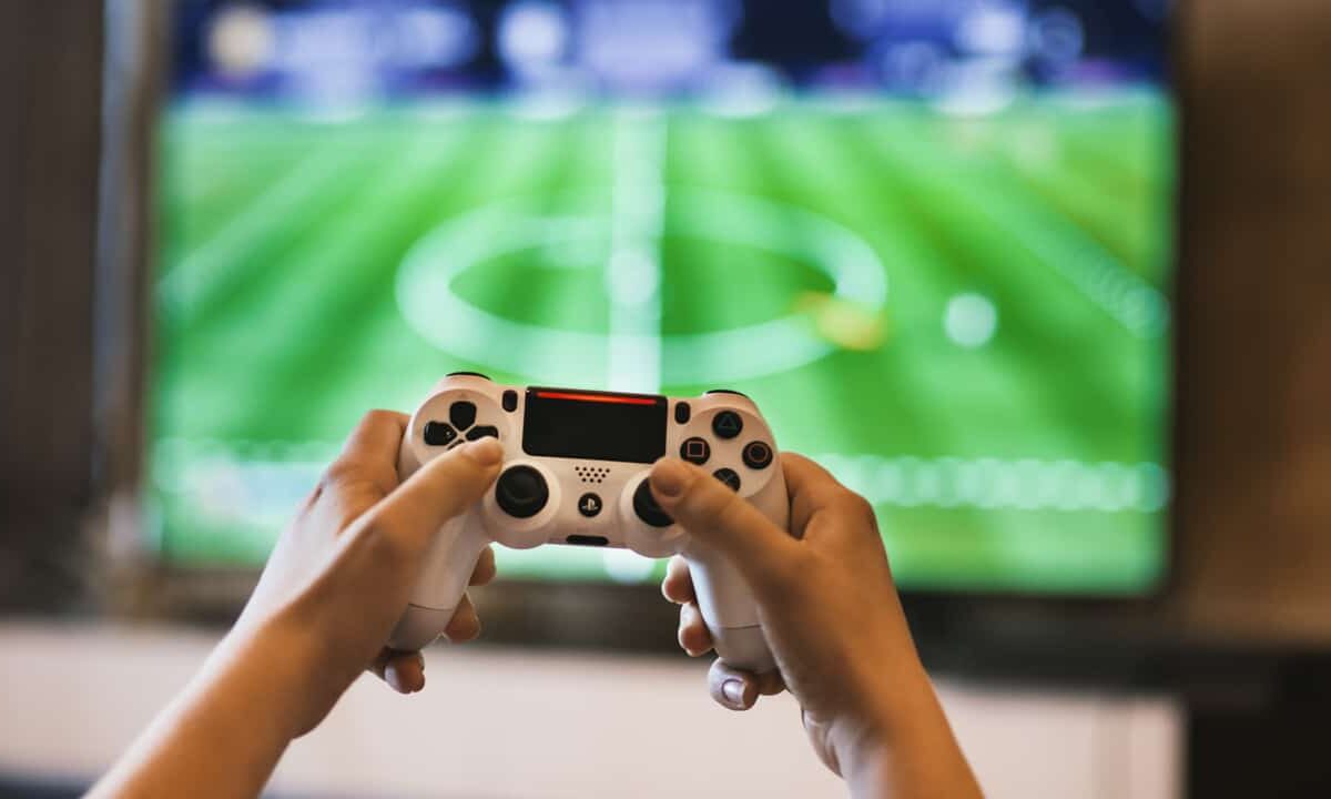 Sony-putting-ads-playstation-games-NoypiGeeks