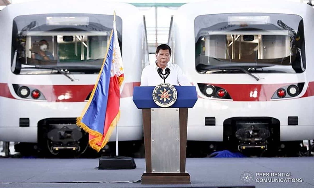 Duterte-MRT-Trains