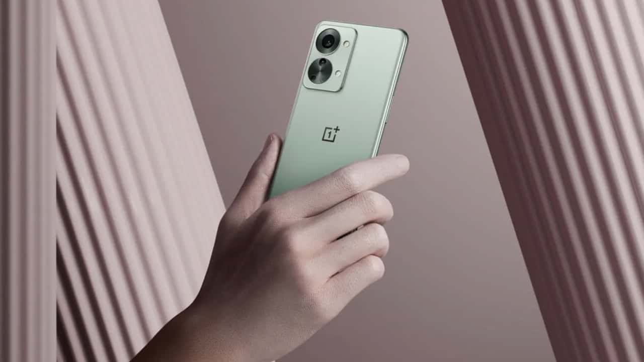 OnePlus-Nord-2T-NoypiGeeks