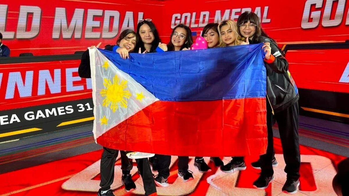 PH-League-of-Legends-womens-team-gold-medal