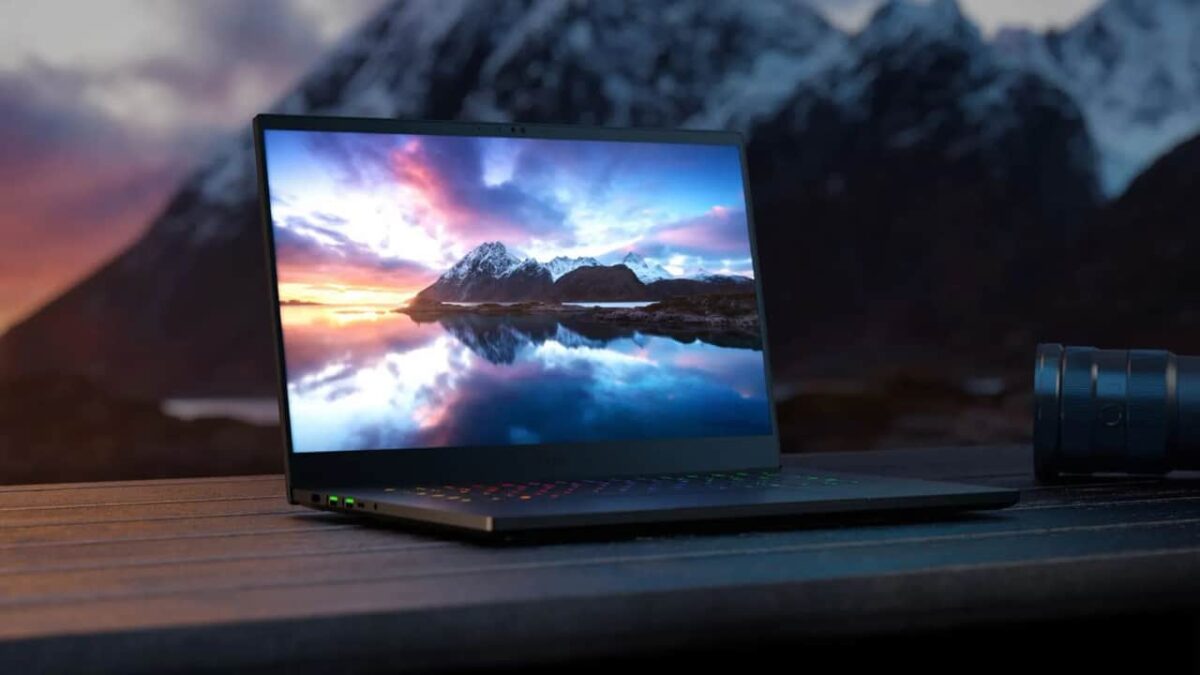 Razer-Blade-15-240hz-OLED-NoypiGeeks