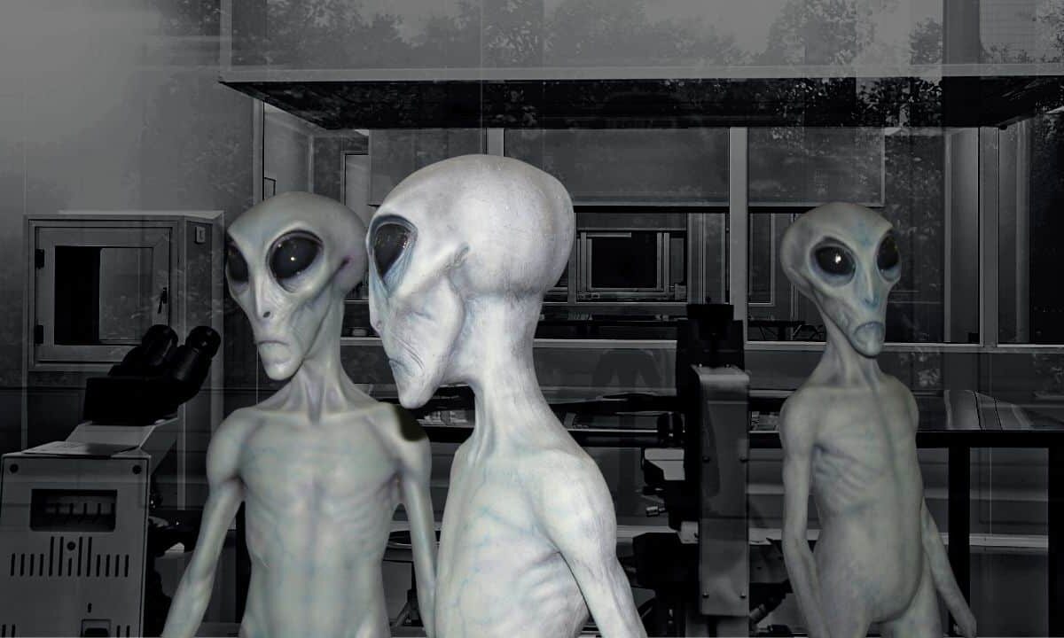 Aliens-Laboratory