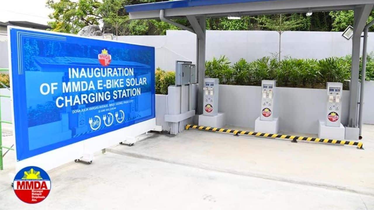 MMDA-solar-powered-electric-bike-scooter-charging