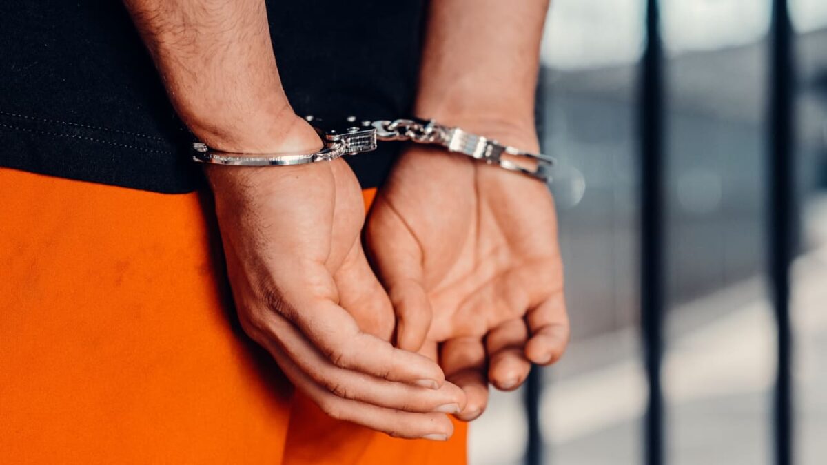 Suspects-arrested-selling-sim-cards-GCash-NoypiGeeks