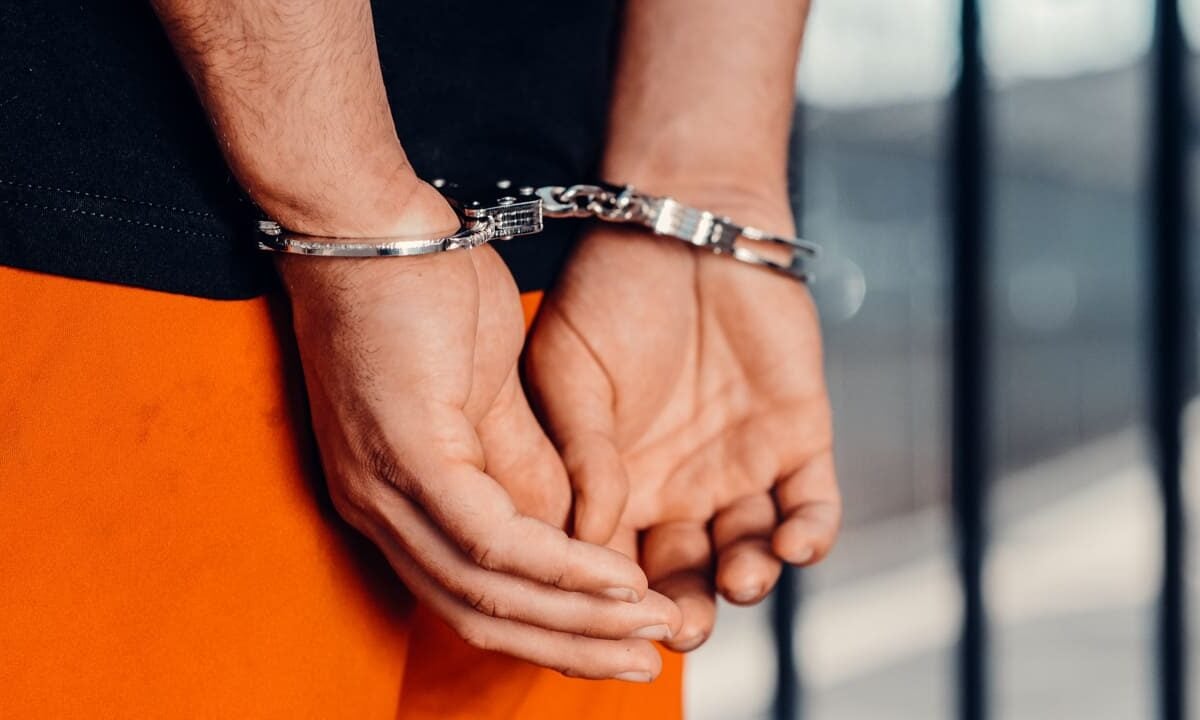 Suspects-arrested-selling-sim-cards-GCash-NoypiGeeks