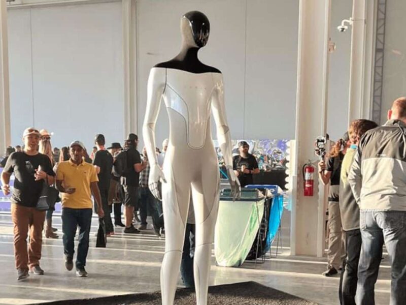 Tesla-Optimus-Humanoid-Robot