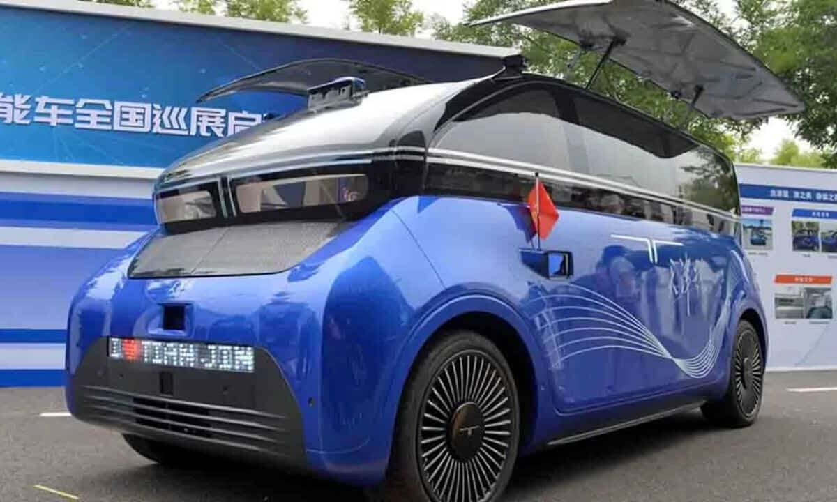 https://electrek.co/2022/07/08/china-solar-powered-vehicle/