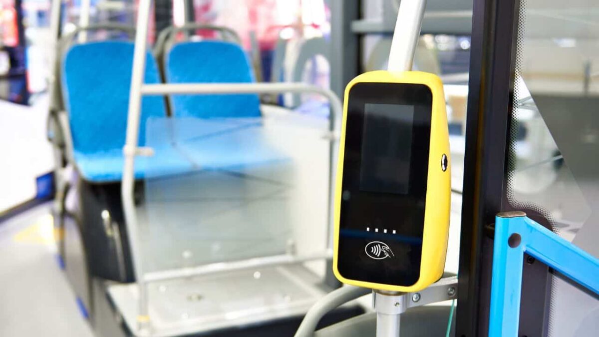 Filipinos-soon-use-credit-debit-cards-public-transport-NoypiGeeks