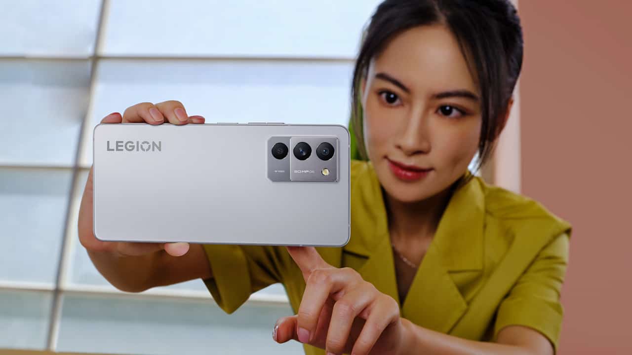 Lenovo-Legion-Y70-NoypiGeeks