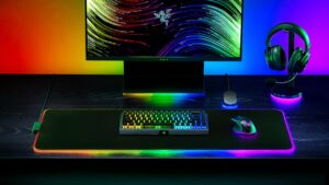 Razer-Strider-Chroma-Goliathus-Chroma-3XL