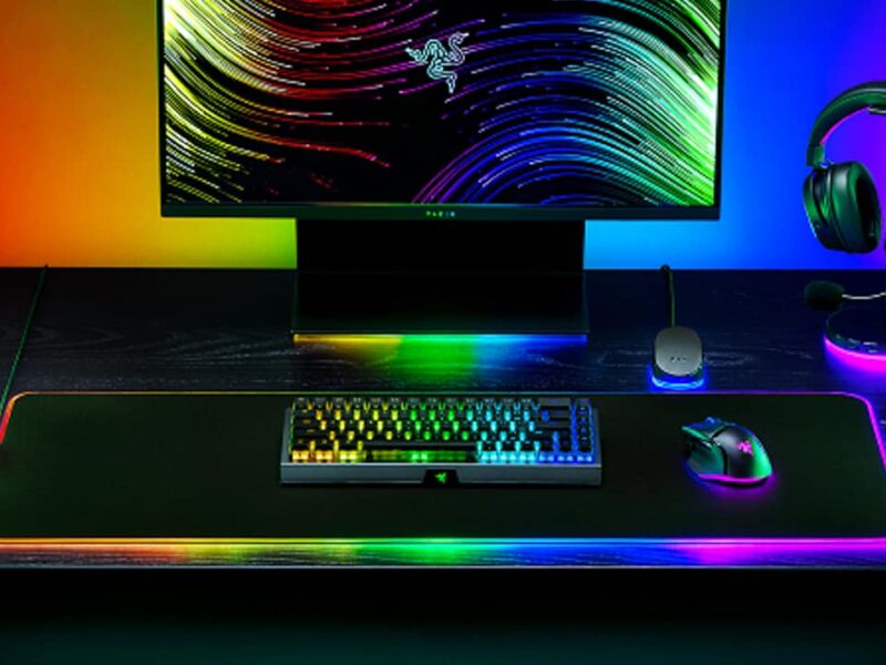 Razer-Strider-Chroma-Goliathus-Chroma-3XL