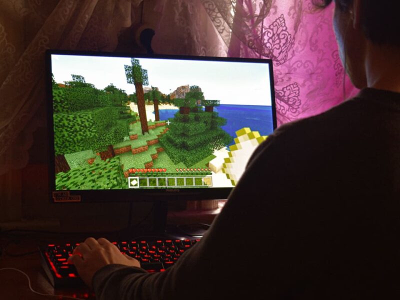 Solon-internet-game-review-and-classification-board-NoypiGeeks